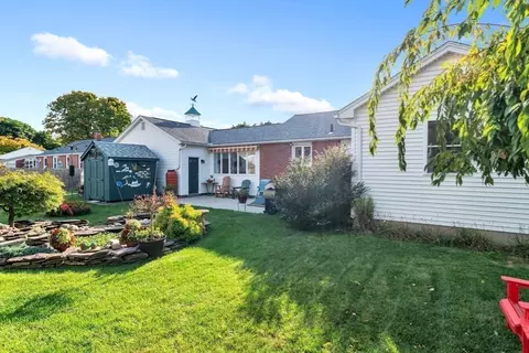 95 Bardon St, Chicopee, MA 01020 photo 41