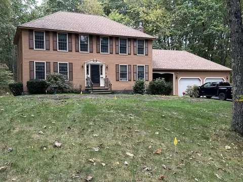 28 Virginia Rd, Tyngsborough, MA 01879