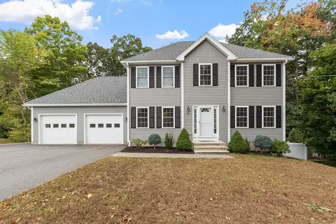 156 Willow St, Leominster, MA 01453
