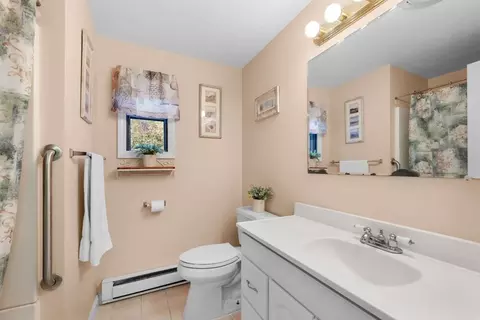 131 Jupiter Cir, Wareham, MA 02576 photo 15