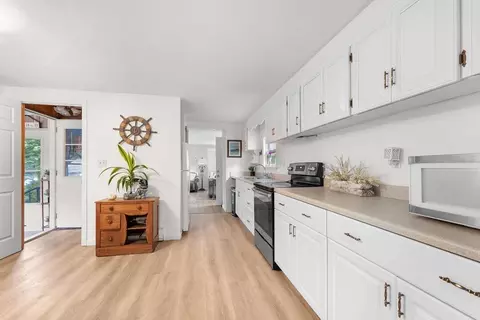 131 Jupiter Cir, Wareham, MA 02576 photo 5