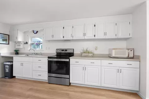 131 Jupiter Cir, Wareham, MA 02576 photo 4