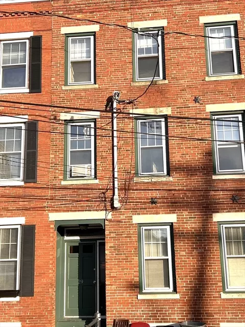 29 Division St #3, Chelsea, MA 02150
