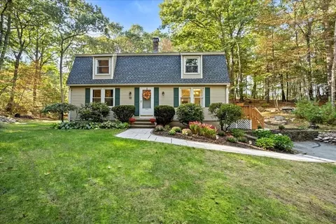 53 Breakneck Hill Rd, Southborough, MA 01772