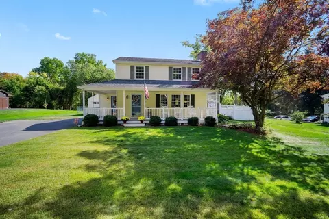 211 Mosier St, South Hadley, MA 01075