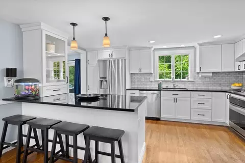 97 Concord Rd, Acton, MA 01720 photo 4