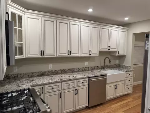55 Florida St #1, Dorchester Center, MA 02124