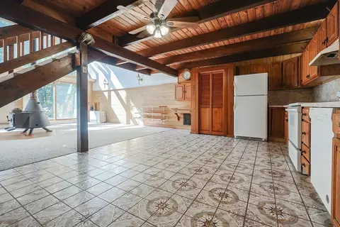 92 E Charlton Rd, Spencer, MA 01562 photo 13