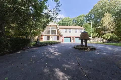 92 E Charlton Rd, Spencer, MA 01562 photo 2