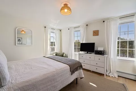 Bedroom - 31 Broad Cove Rd, Hingham, MA 02043 photo 4 of 5