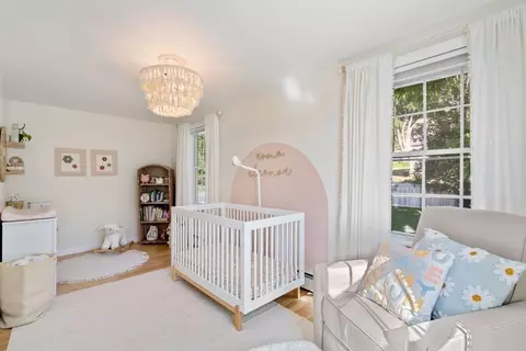 Bedroom - 31 Broad Cove Rd, Hingham, MA 02043 photo 5 of 5