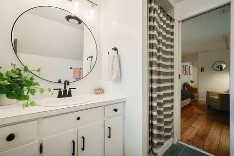 Bath - 643 E Central St, Franklin, MA 02038 photo 4 of 5