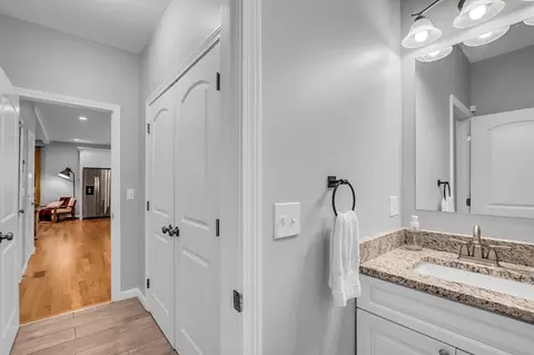 Entry Way - 171 Clearbrook Dr, Springfield, MA 01118 photo 2 of 5