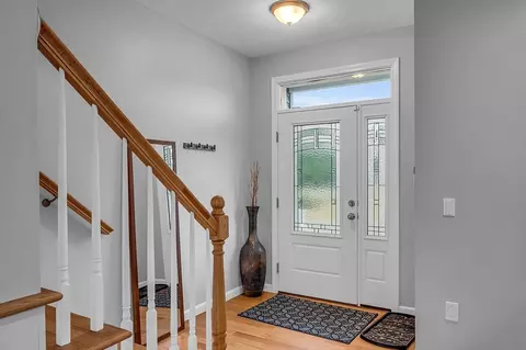 Entry Way - 171 Clearbrook Dr, Springfield, MA 01118 photo 1 of 5
