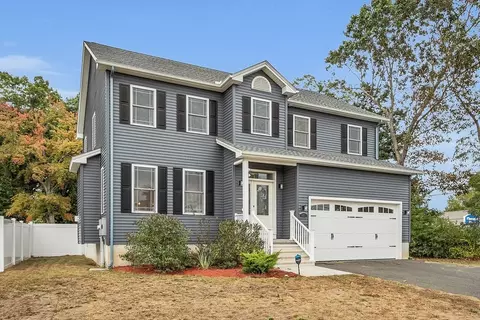 Exterior - 171 Clearbrook Dr, Springfield, MA 01118 photo 2 of 6