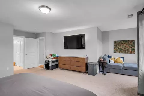Bedroom - 171 Clearbrook Dr, Springfield, MA 01118 photo 6 of 6
