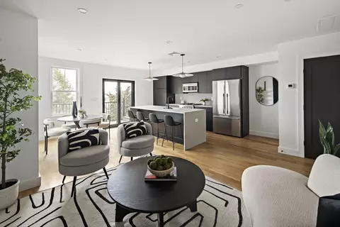272 Eagle St #3, Boston, MA 02128