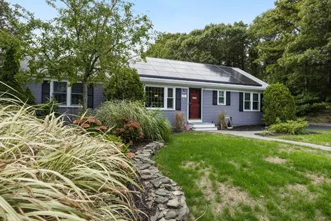 8 Kenneth Ln, Dennis, MA 02638 photo 3