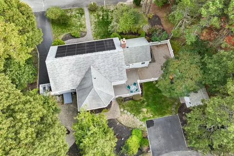 8 Kenneth Ln, Dennis, MA 02638 photo 4