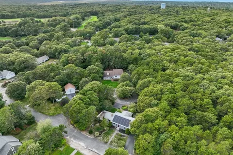 8 Kenneth Ln, Dennis, MA 02638 photo 2