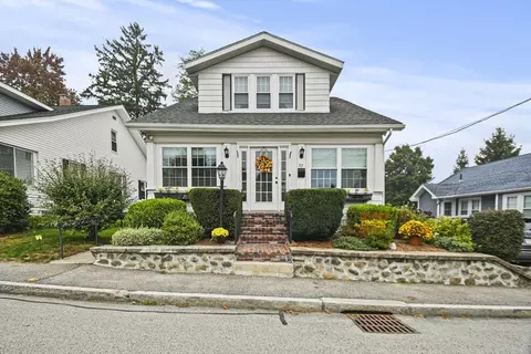 37 Rollinson Rd, Worcester, MA 01606