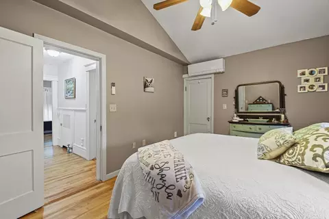 Bedroom - 37 Rollinson Rd, Worcester, MA 01606 photo 2 of 4