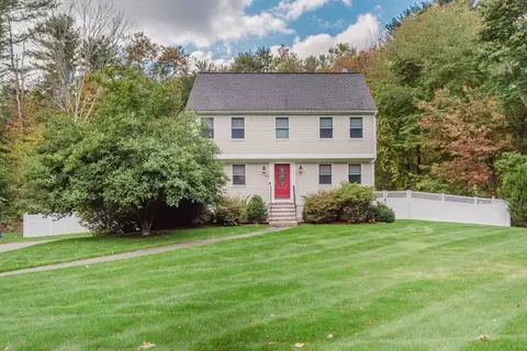 431 Bay Rd, Easton, MA 02375