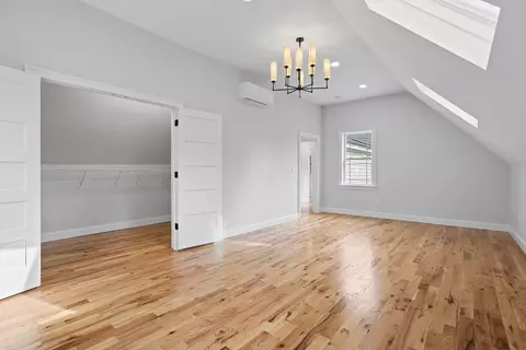 Bedroom - 42 Park St, Pepperell, MA 01463 photo 3 of 6