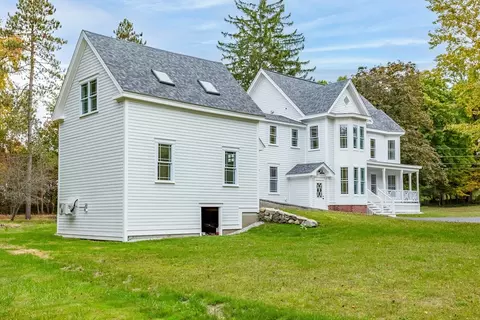 Exterior - 42 Park St, Pepperell, MA 01463 photo 5 of 6