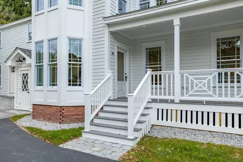 Exterior - 42 Park St, Pepperell, MA 01463 photo 3 of 6