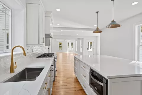 Kitchen - 42 Park St, Pepperell, MA 01463 photo 4 of 4
