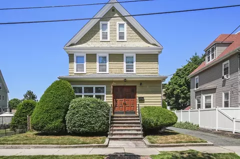 35 Myrtle St, Saugus, MA 01906
