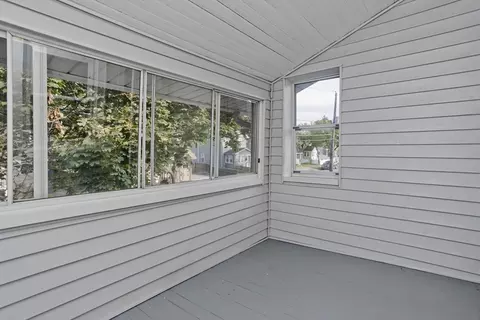 35 Montclair St, Springfield, MA 01104 photo 25