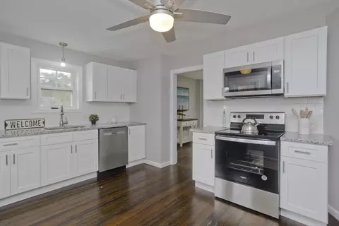 35 Montclair St, Springfield, MA 01104 photo 7