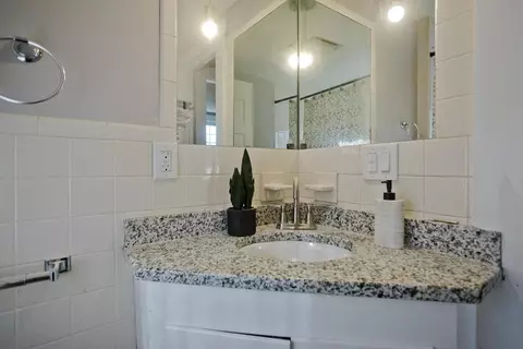 35 Montclair St, Springfield, MA 01104 photo 40