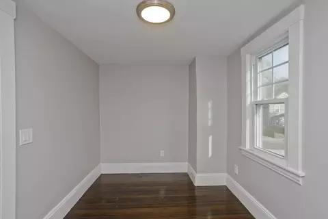35 Montclair St, Springfield, MA 01104 photo 31