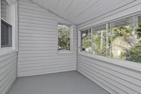 35 Montclair St, Springfield, MA 01104 photo 24