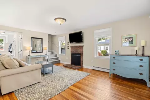 9 Gardner St, Beverly, MA 01915 photo 7