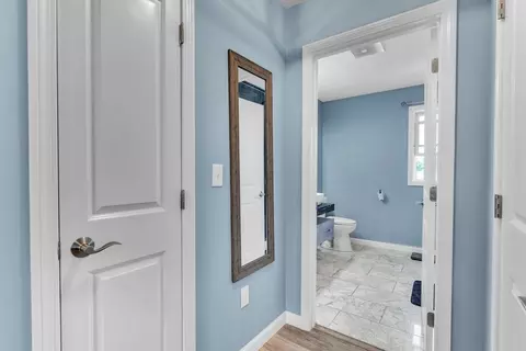 Entry Way - 170 Rolf Ave, Chicopee, MA 01020 photo 4 of 4