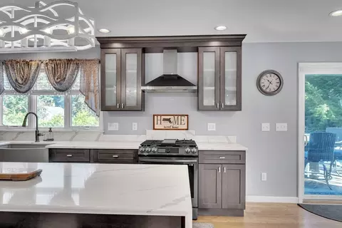 Kitchen - 170 Rolf Ave, Chicopee, MA 01020 photo 7 of 8