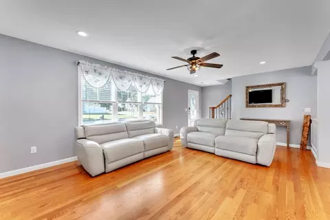 Living - 170 Rolf Ave, Chicopee, MA 01020 photo 3 of 4