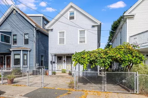 39 Meacham St, Somerville, MA 02145