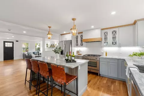 78 Middlesex St, Winchester, MA 01890
