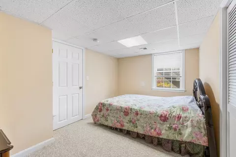 Bedroom - 10 Fatima Ln, Worcester, MA 01606 photo 7 of 8