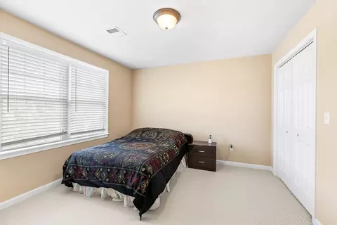 Bedroom - 10 Fatima Ln, Worcester, MA 01606 photo 4 of 8