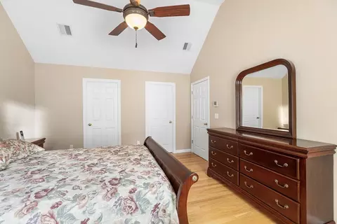 Bedroom - 10 Fatima Ln, Worcester, MA 01606 photo 1 of 8