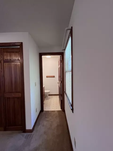 Entry Way - 48 Peekskill Ave, Springfield, MA 01129 photo 2 of 3