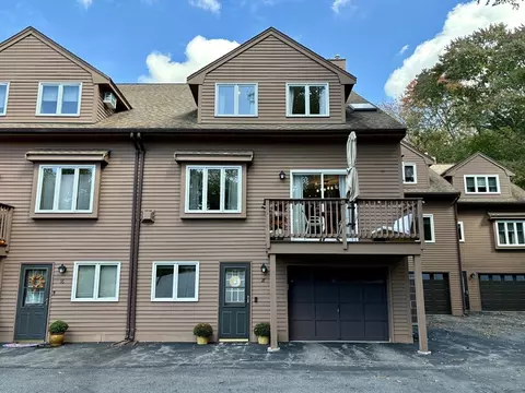 18 Casablanca Ct #18, Haverhill, MA 01832