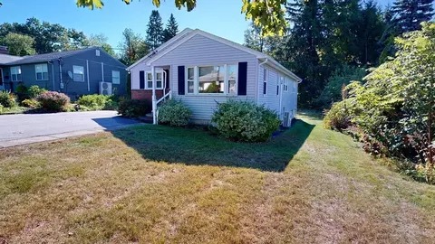 74 Randall St, Worcester, MA 01606 photo 2