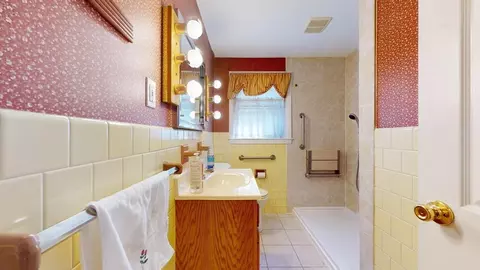 74 Randall St, Worcester, MA 01606 photo 22